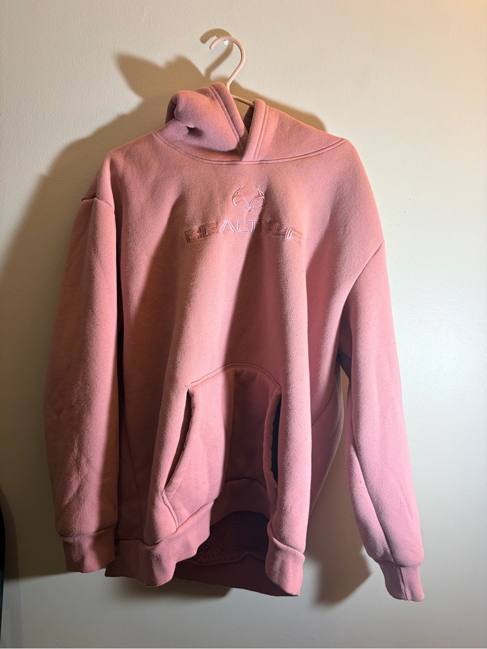 Realtree Men's Dusty Pink Crewneck Hoodie